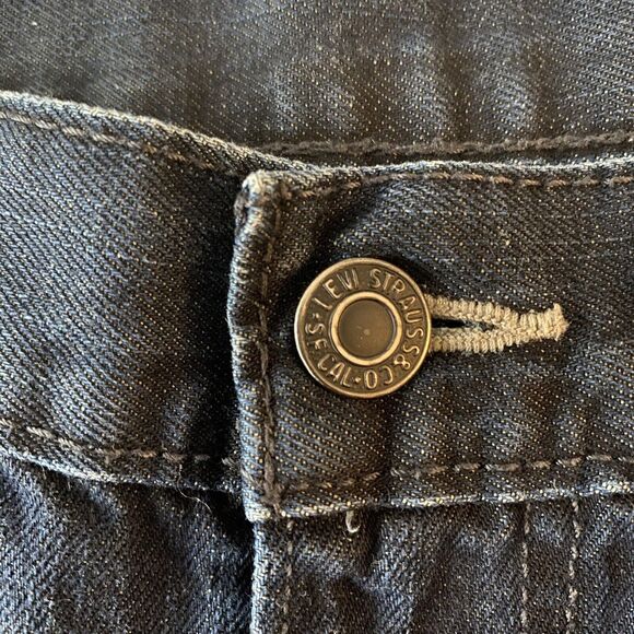 LEVIS 505 Women’s Jean Shorts 34 Fraying Denim Cuffed‎ Indigo Blue Dark Wash - Picture 7 of 12